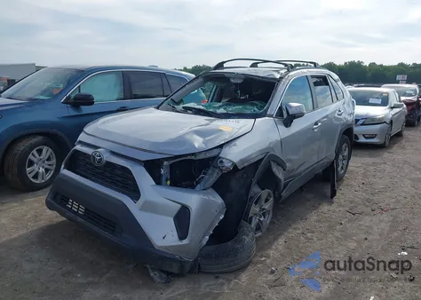 2024 Toyota Rav4 Xle/Xle Premium z USA, uszkodzony, nr VIN 2T3P1RFV8RC433921